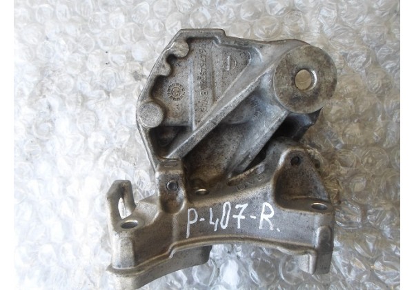 кронштейн двигуна,правий Peugeot,Citroen,Xsara Picasso,1.6hdi,9647646380